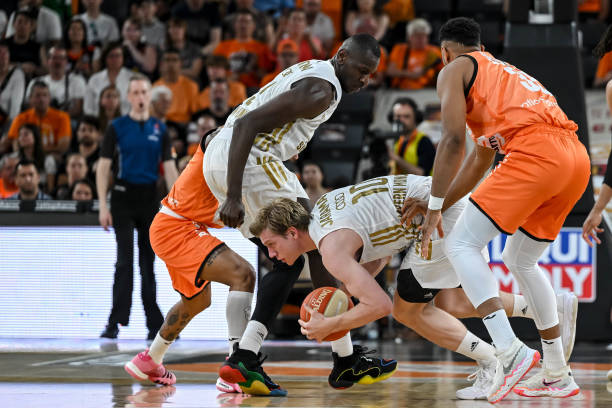 BA赛场上 BA赛场上