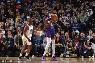 守施加压力 守施加压力